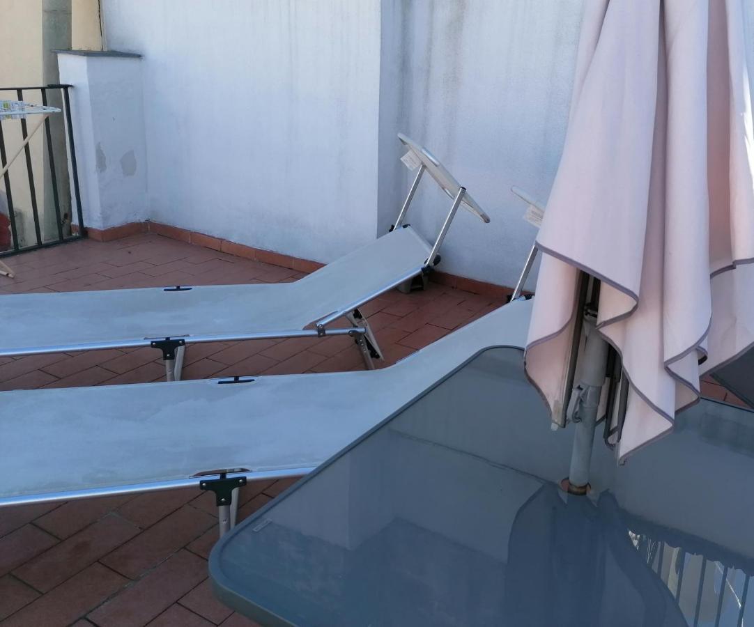 Napoli Royal Flats Villa Екстериор снимка