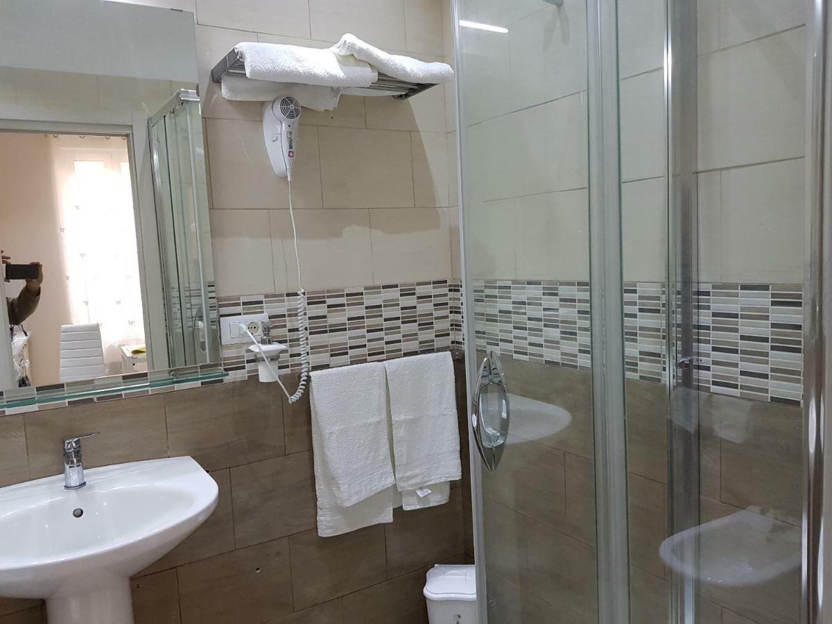 Napoli Royal Flats Villa Екстериор снимка